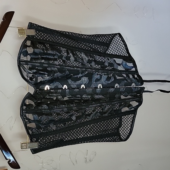 Black Mesh Corset/Bustier - Picture 4 of 8